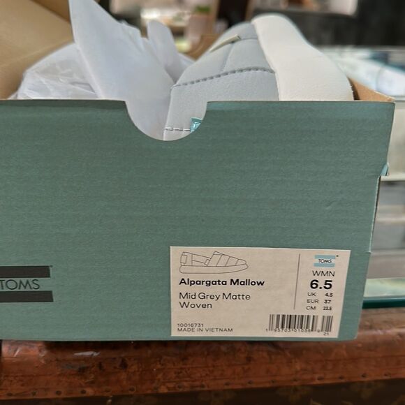 Toms Women's Camping & Trekking Espadrilles Size 6.5 Mid Grey Matte NEW in Box - Picture 7 of 8